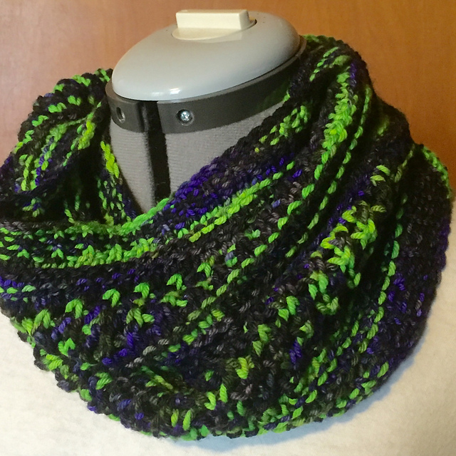 Sampler Loop Cowl