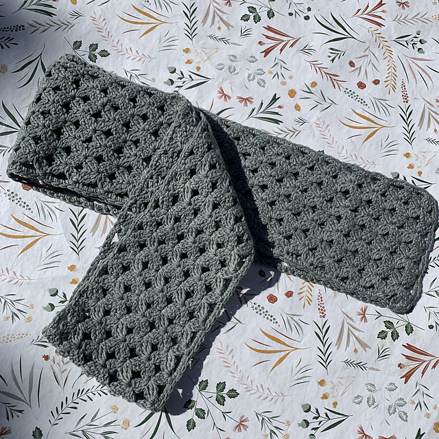 Clover Scarf
