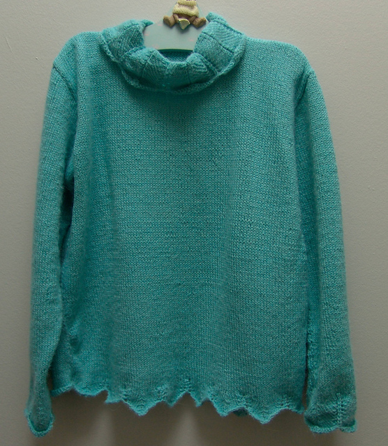 Pull Loulou "goûter chez grand mère"
