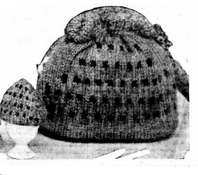 Tea Cosy and Matching Egg Cosies