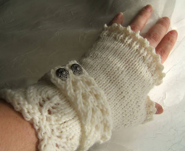 Panache Fingerless Mitts