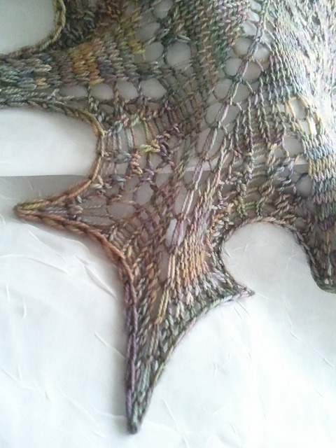 Cables and Lace Shawlette