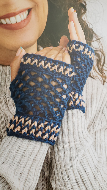 Constantly Cozy Mitts