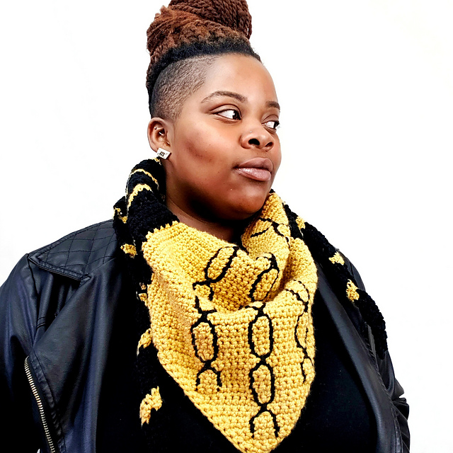 The Chain Link Triangle Scarf
