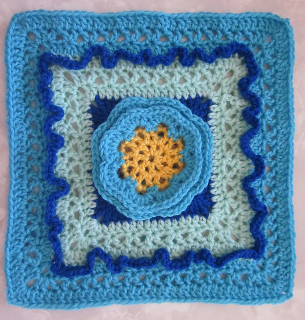 Frostbloom 12" Afghan Square