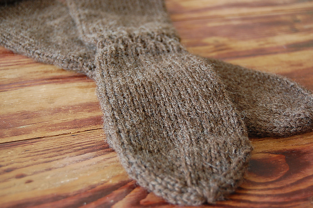 Rustic Roll Cuff Mittens