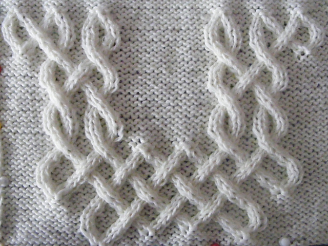 Celtic Motif (Knot #428)