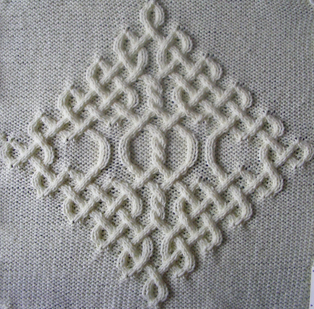 Celtic Motif (knot #495)