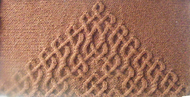 Celtic Motif (knot #379)