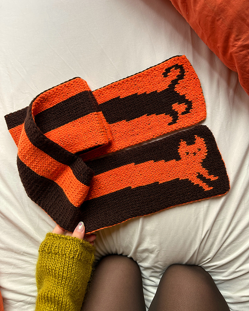 Ravelry: ✧ Kitty cat scarf ✧ pattern by Elliyah Dyson