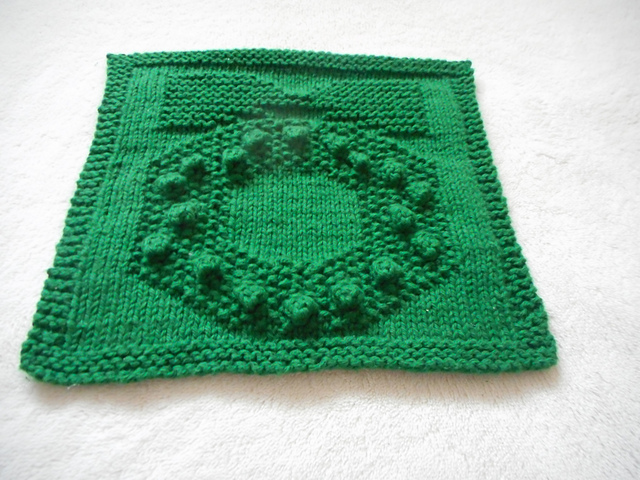 Christmas Wreath Dishcloth