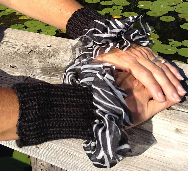 Fabric or Lace Ruffled Wristers