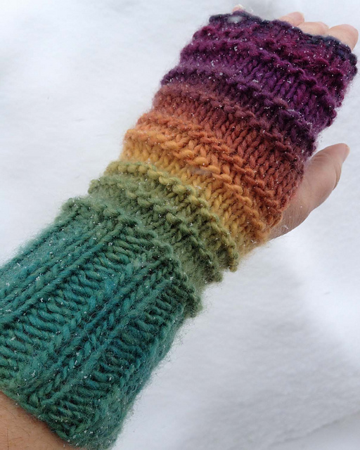 Ribby-Ridgy Fingerless Mitts