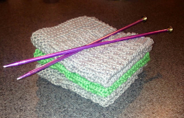 Sufficiently Nubby Roman Rib Stitch Dishcloth