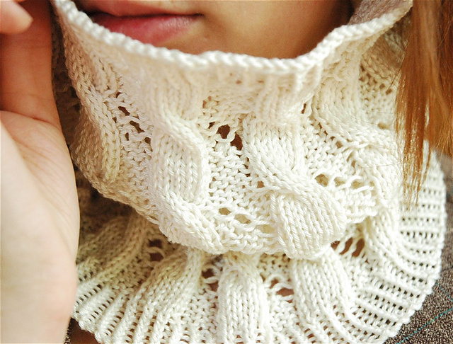 Cables & Eyelets Cowl