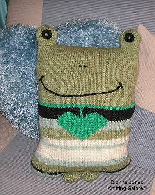 Froggy Snugglily