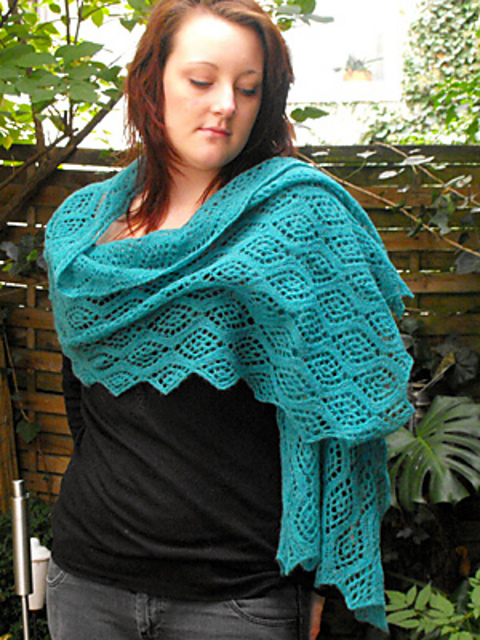 Ravelry: Stola / stole *IceDrops* pattern by Birgit Freyer