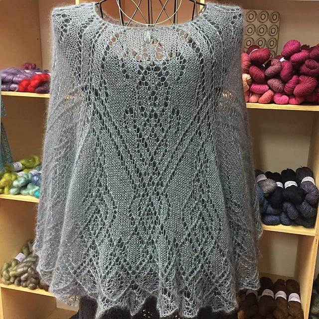 Poncho *Leila*