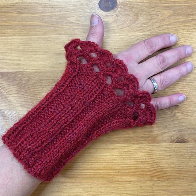 Armstulpe / Wrist Warmer *Maruschka*