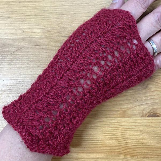 Armstulpe / wrist warmer *Linnaea*