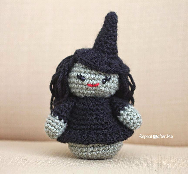 Weeble Wobble Witch