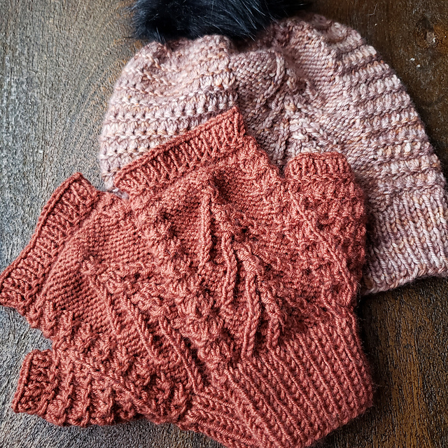 Lone Tree Mittens