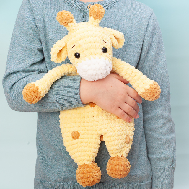Giraffe lovey
