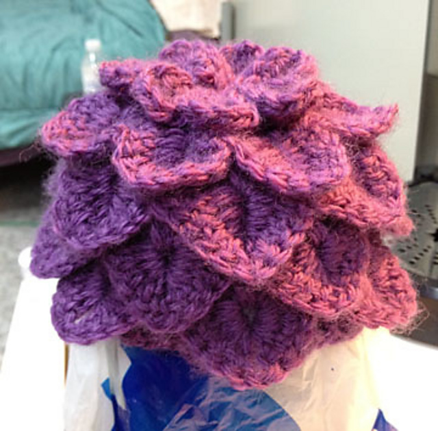 Petal Baby Hat Crocodile Stitch