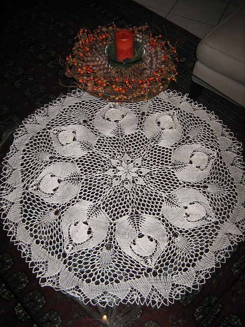 Zierdecke mit Blattmotiv (small)