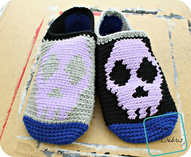 Sally Skulls Slippers