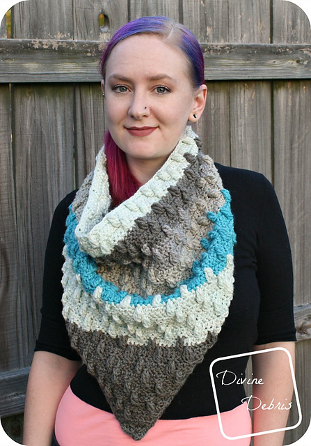 Claudia Triangle Cowl