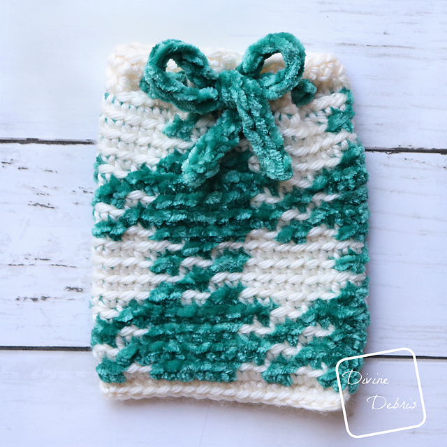 Pretty in Gingham Gift Bag