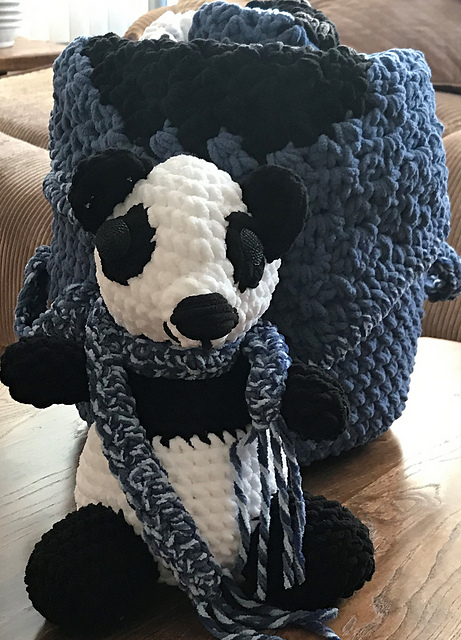 Panda & Basket