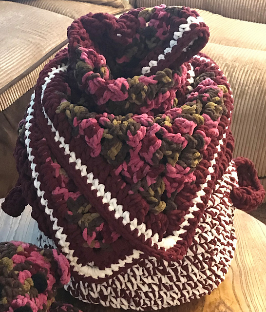 Kaleidoscope Blanket Basket Set