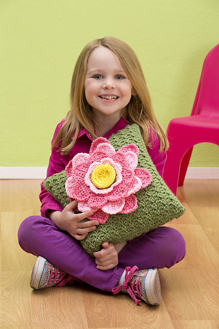 Ravelry: Spring Fling Pillow pattern by Michele Wilcox
