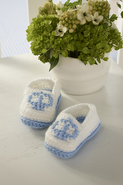 Crown Booties