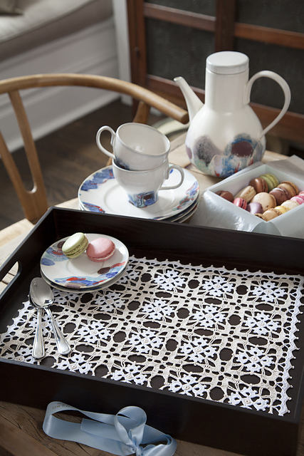 Vanessa Tray Doily