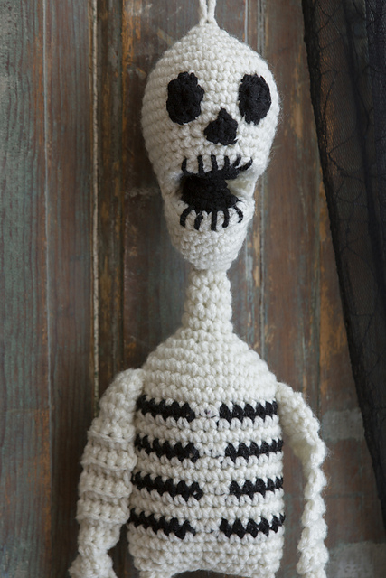 Hanging Skeleton