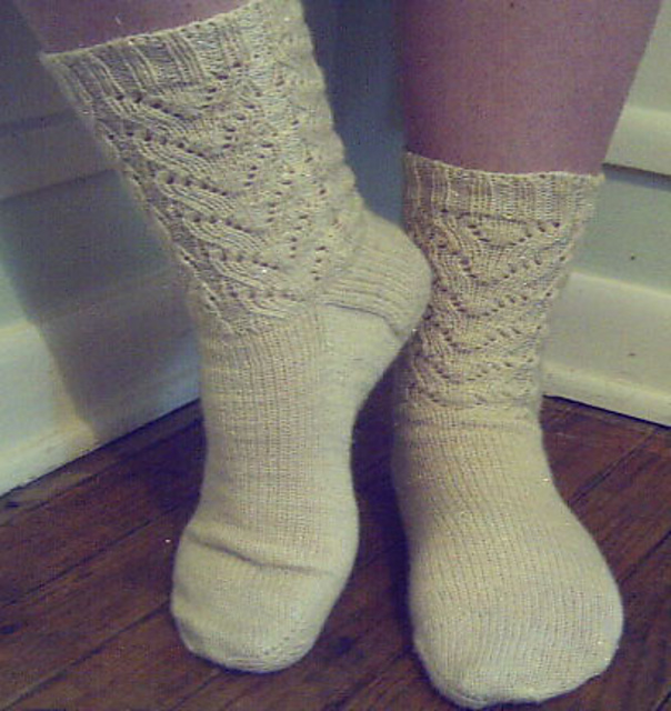 Lacy Ripples Socks