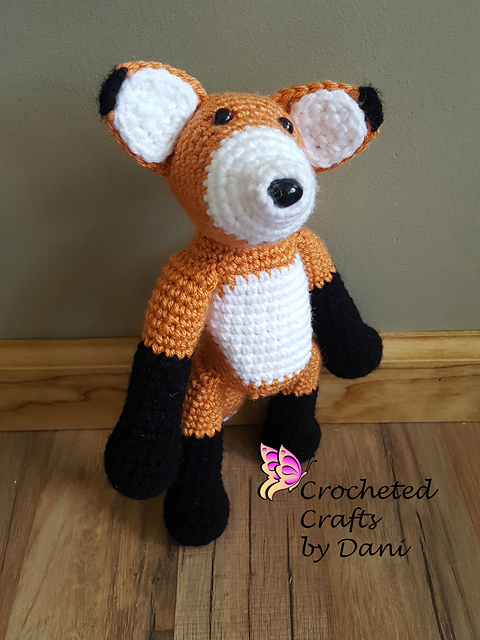 Friendly Fox Curtain Tie Back
