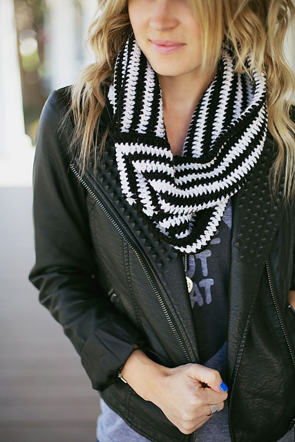 Make Your Own Crochet Cowl
