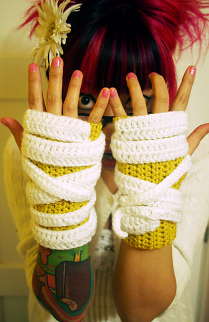 Mummy Gloves (Fingerless)