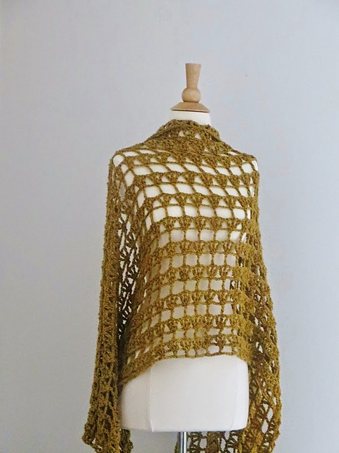 Aida Lacy Shawl