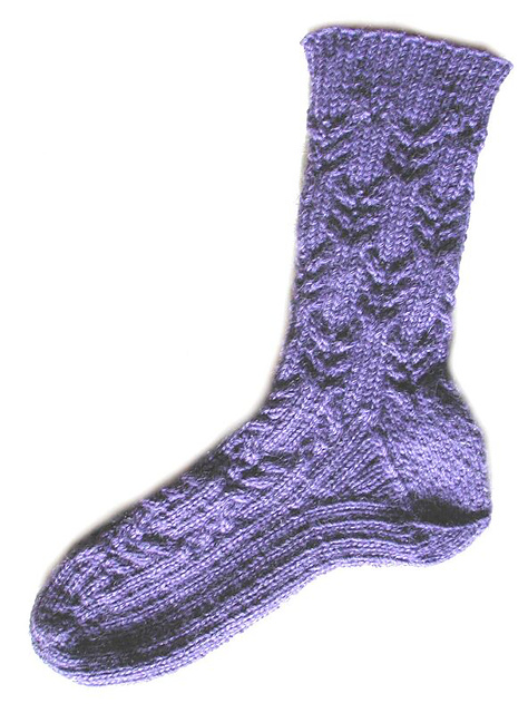 Crossing Cables Socks