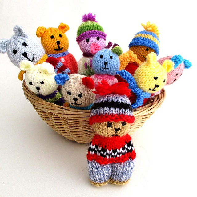 Ravelry: 10 Quick to knit bears pattern by Wendy Phillips