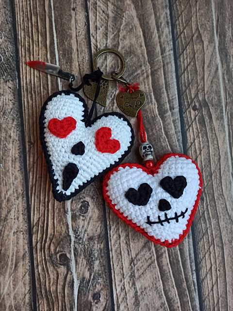 Ghost skull heart