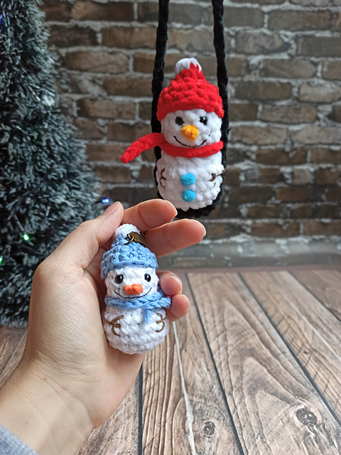 Snowman on a swing