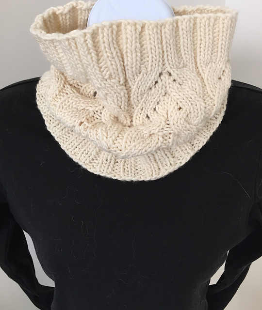 The Heartflower Cowl