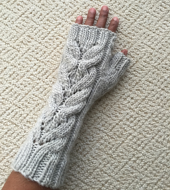 Heartflower Fingerless Mitts