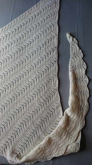 Ravelry: donnaGala's Filemot shawl